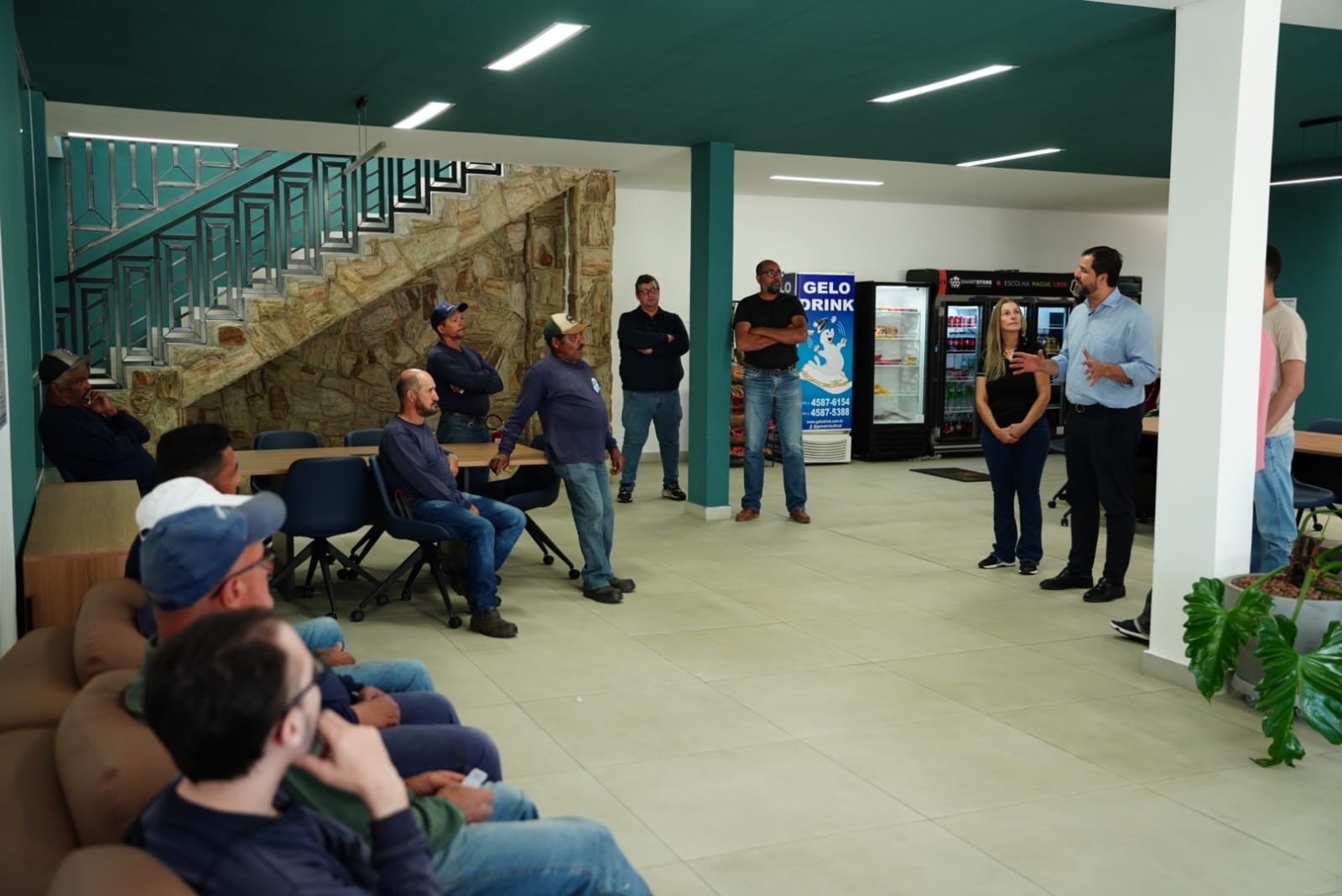  Luiz Fernando ouve comerciantes de Cabreúva e defende voz regional em Brasília